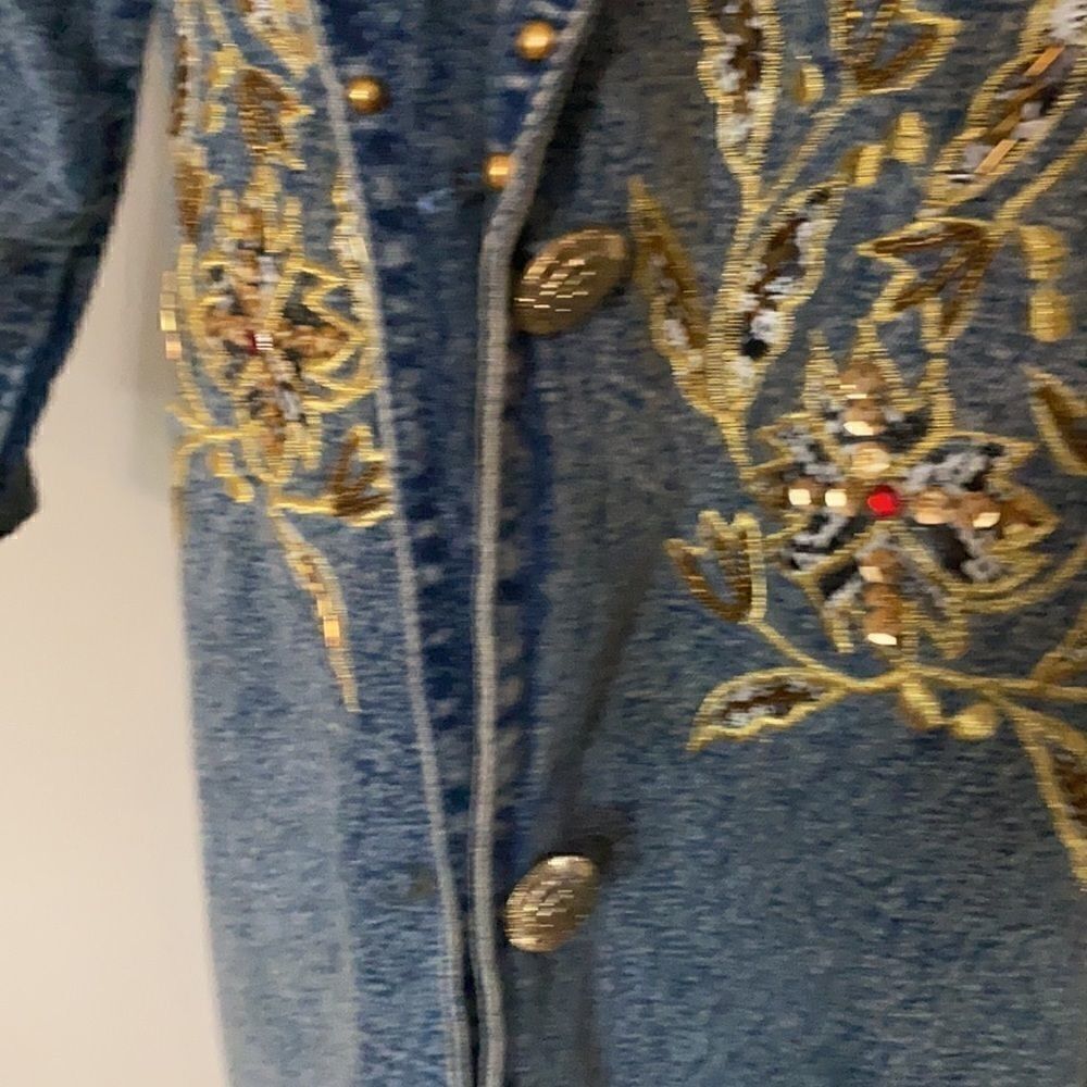 Vintage Acid Wash Embellished Bedazzle Jean Jacket - Picture 7 of 10
